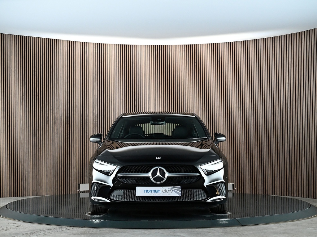 Mercedes-Benz A Class 1.5 A180d Sport Executive Hatchback 7 KD68HNN Black #5