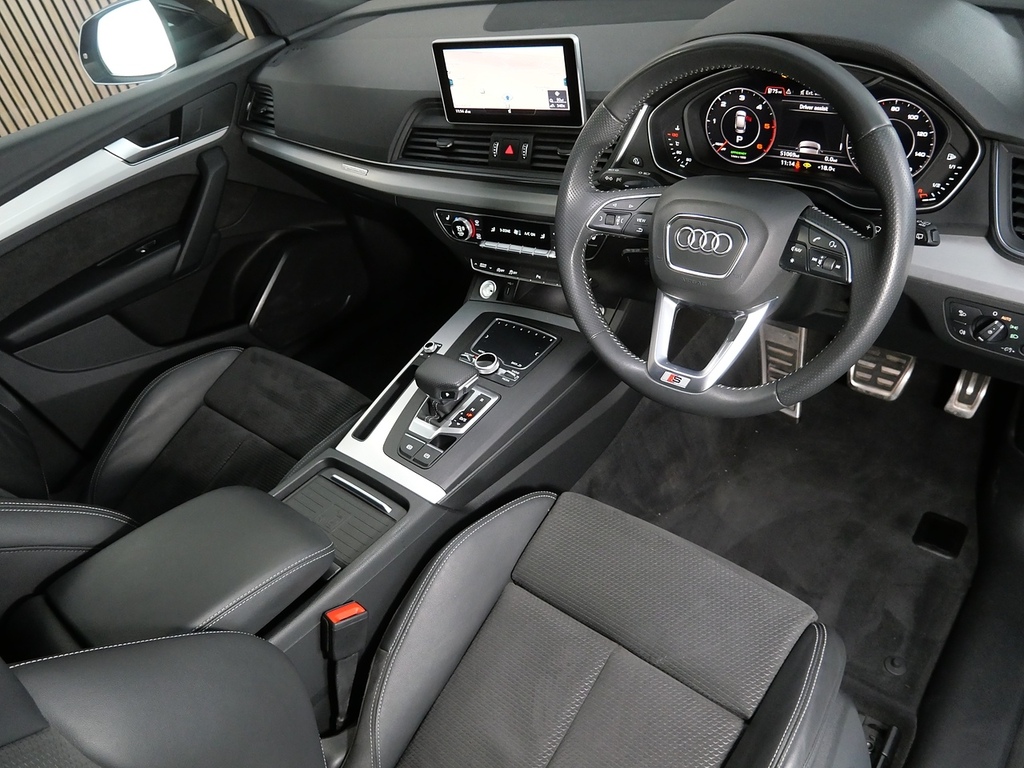 Audi Q5 2.0 Tdi 40 S Line Suv S Tronic Quattro KM70OWW Black #3