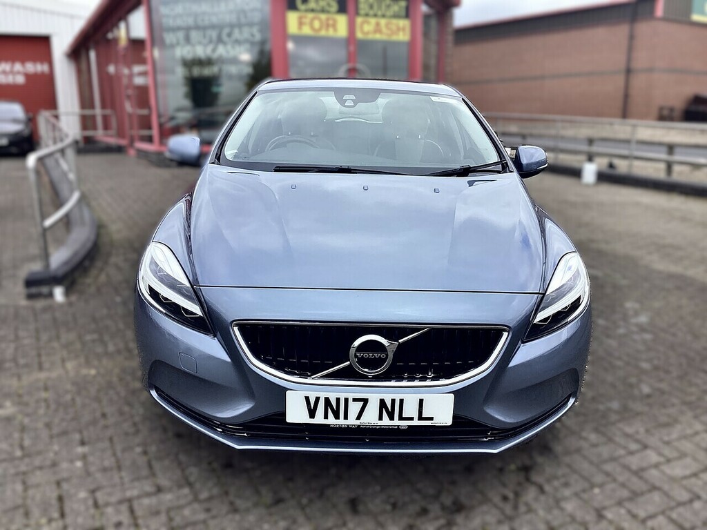 Volvo V40 D2 Momentum VN17NLL Blue #3