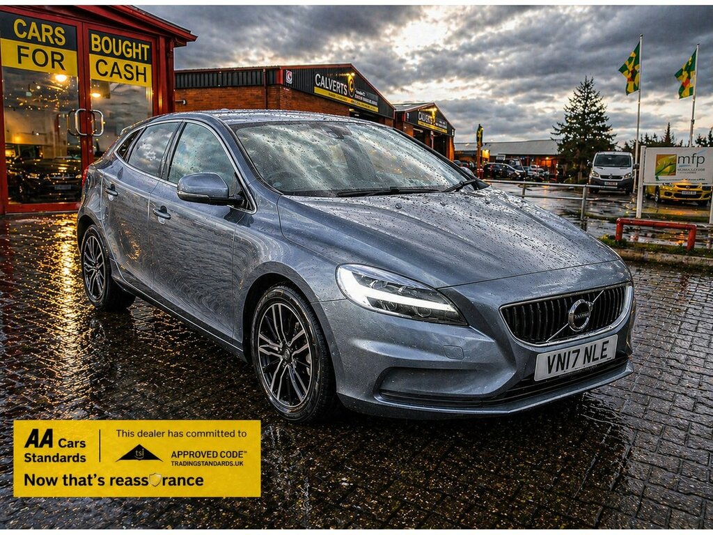 Volvo V40 D2 Momentum Blue