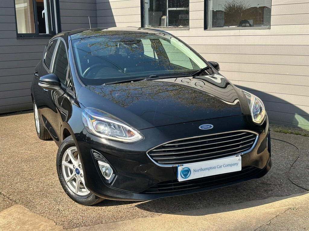Ford Fiesta 1.5 Tdci Zetec Euro 6 Ss Black