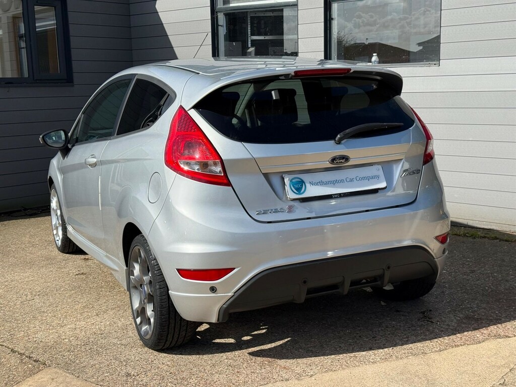 Ford Fiesta 1.6 Zetec S Silver #2