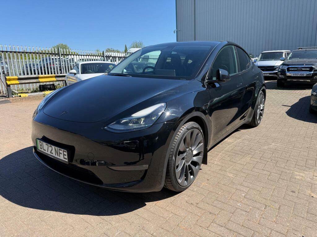 Tesla Model Y Dual Motor Performance 4Wde Black