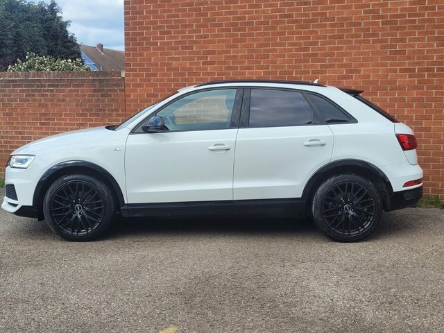Audi Q3 Tfsi Cod Black Edition SV18UEF White #2