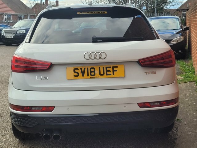 Audi Q3 Tfsi Cod Black Edition SV18UEF White #4