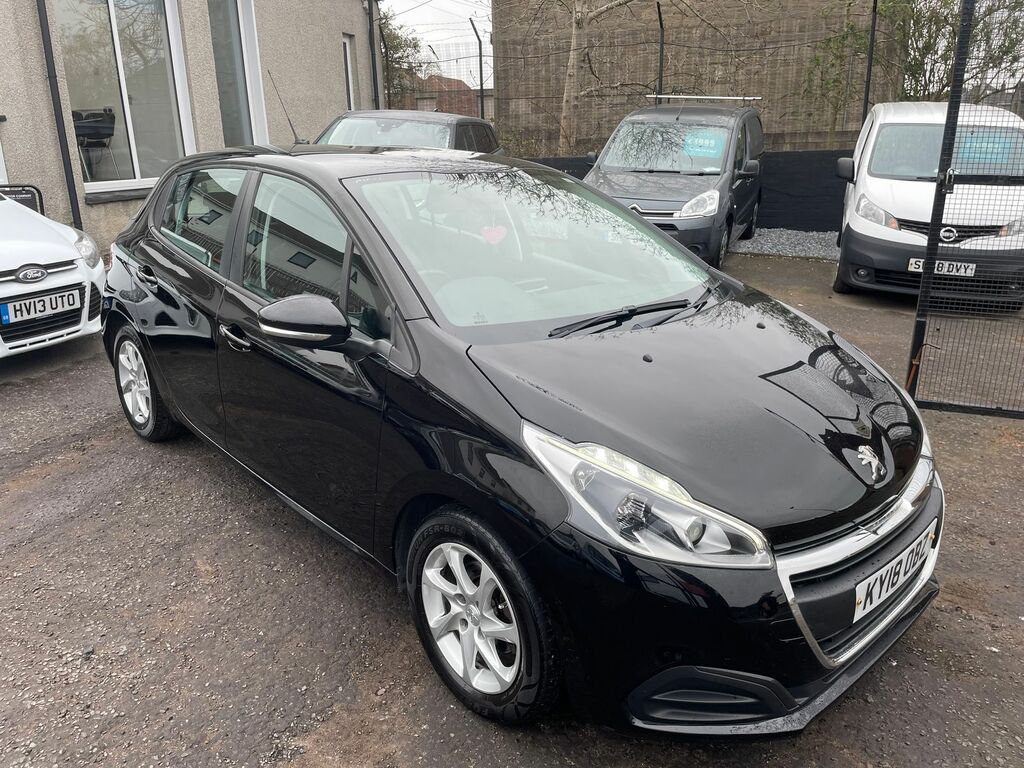 Peugeot 208 1.2 Puretech Active Hatchback Eu Black