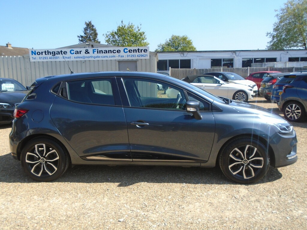 Renault Clio 0.9 Tce Play Hatchback Euro 6 S MK68HFO #2