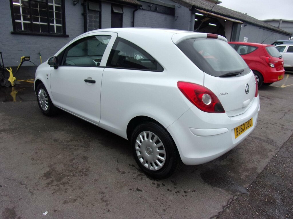 Vauxhall Corsa 1.0 Ecoflex 12V S Euro 5 BJ63DZO White #6