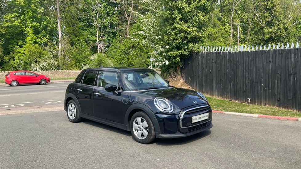 Mini Hatch 5-Door Hatch Cooper Classic Black