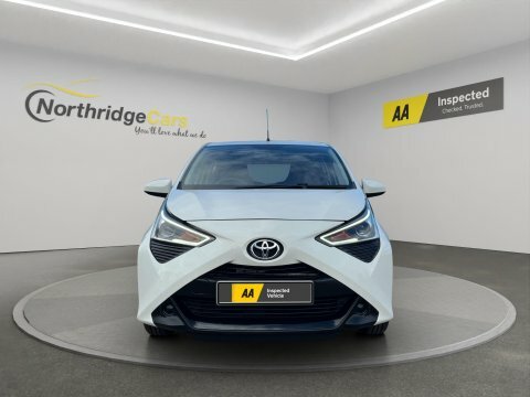Toyota Aygo 1.0 Vvt-i X-play DG68XVE White #2