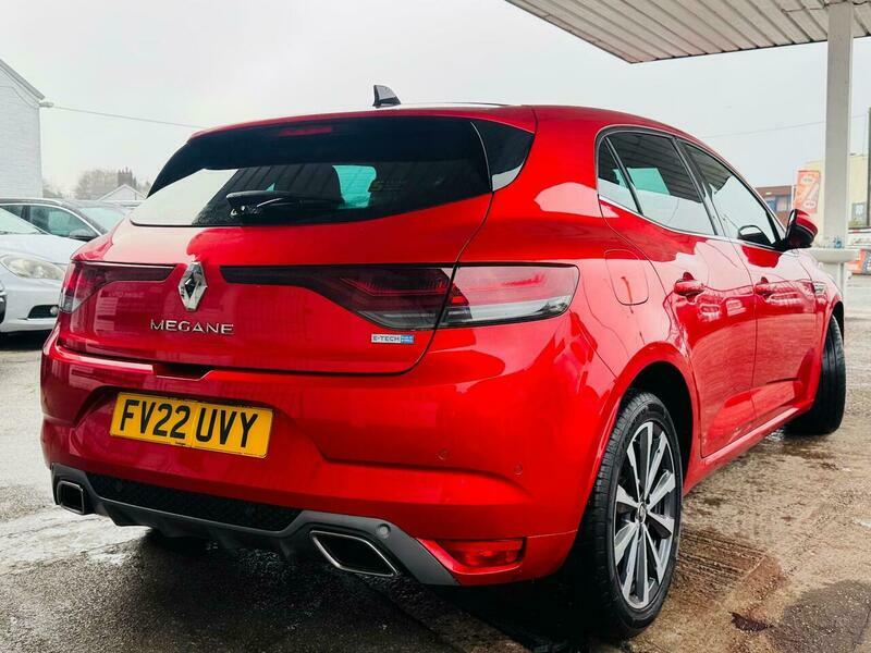 Renault Megane E-Tech 1.6 E-tech 9.8Kwh Rs Red #4