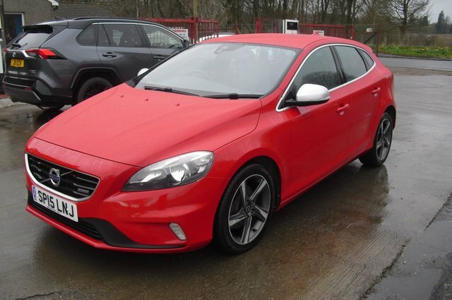 Volvo V40 Hatchback SP15LNJ Red #4