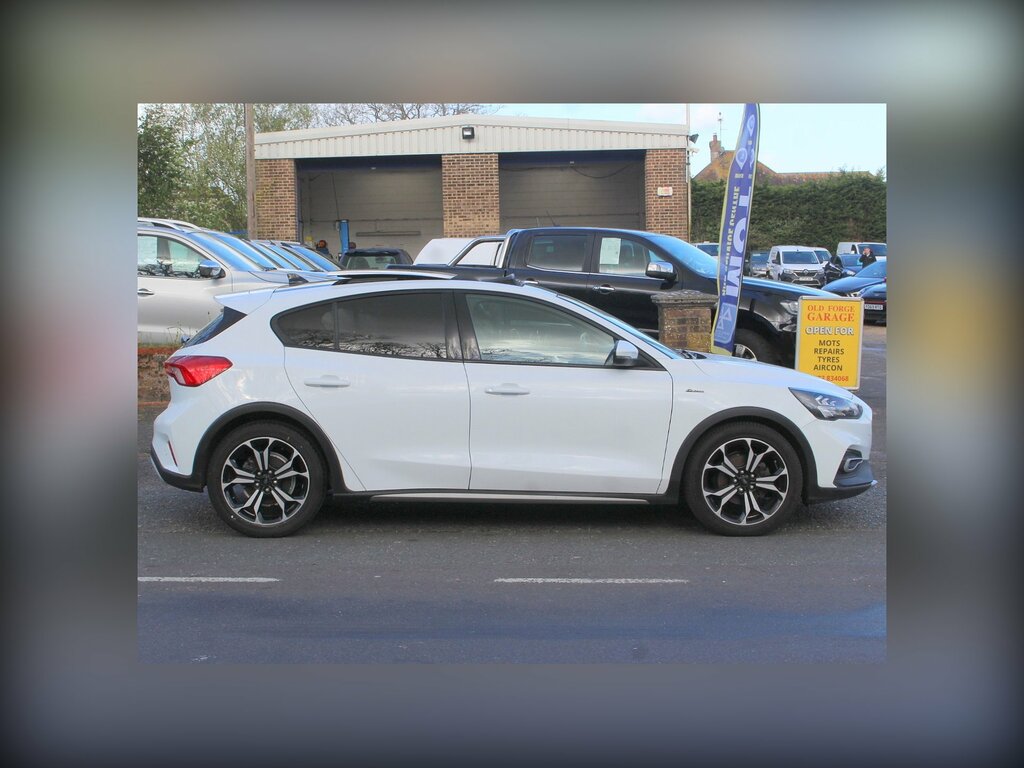 Ford Focus 1.5 Ecoblue Active X Hatchback E LR21ZBW White #4