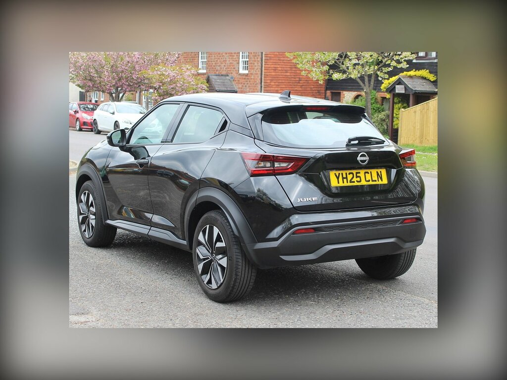 Nissan Juke 1.0 Dig-t Acenta Premium Suv Eur YH25CLN Black #4