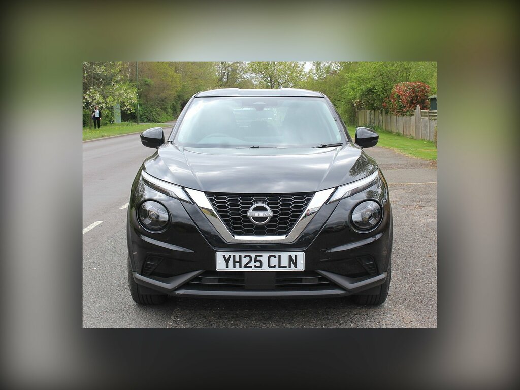 Nissan Juke 1.0 Dig-t Acenta Premium Suv Eur YH25CLN Black #3