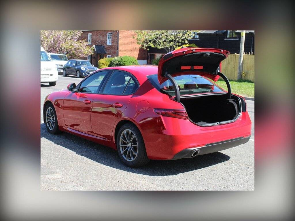 Alfa Romeo Giulia 2.2 Td Super Saloon Euro 6 Ss Red #2