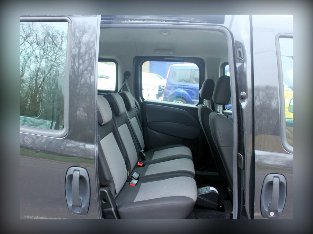 Fiat Doblo 1.6 Multijetii 16V Maxi Sx Wheelchair Accessible 5 LJ18GAO Black #6