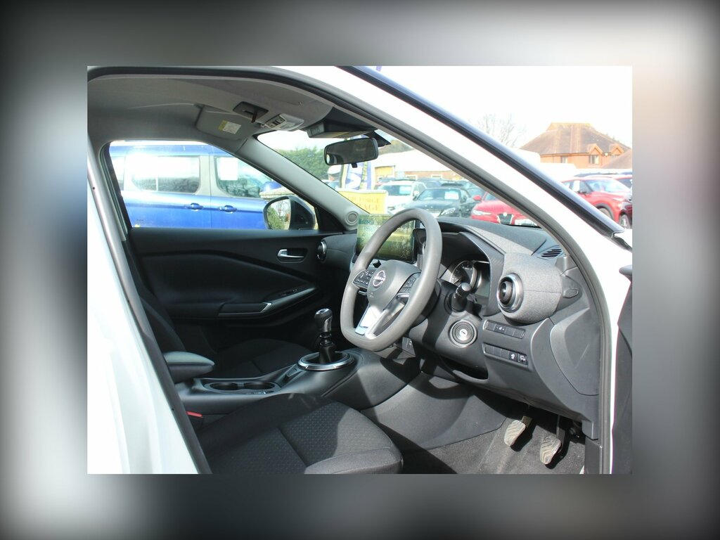 Nissan Juke 1.0 Dig-t Acenta Premium Suv Eur YK25XAX White #5