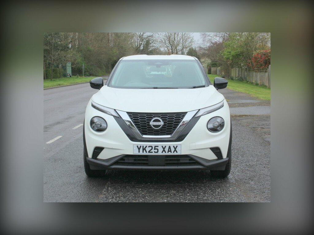 Nissan Juke 1.0 Dig-t Acenta Premium Suv Eur YK25XAX White #3