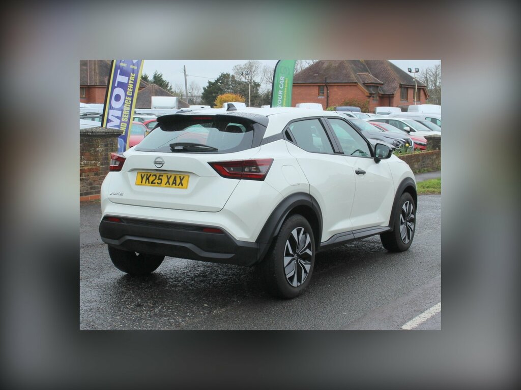 Nissan Juke 1.0 Dig-t Acenta Premium Suv Eur YK25XAX White #2