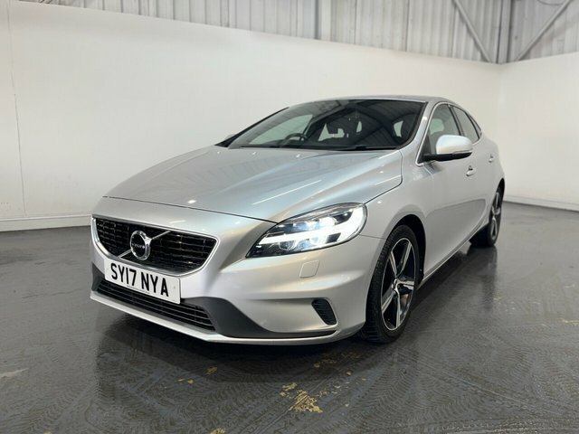 Volvo V40 2.0 T2 R-design Hatchback Euro 6 SY17NYA Silver #3
