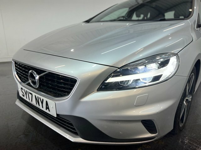 Volvo V40 2.0 T2 R-design Hatchback Euro 6 SY17NYA Silver #4