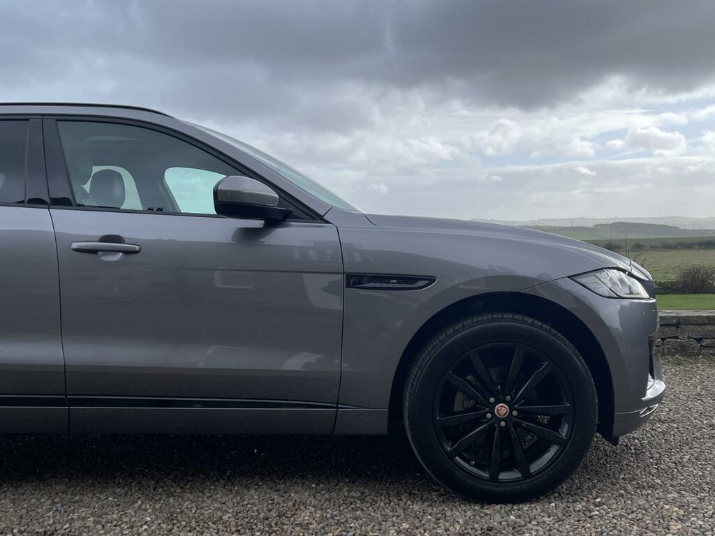 Jaguar F-Pace Chequered Flag PN20FYU Grey #4