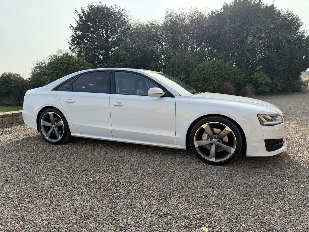 Audi A8 Black Edition White #4