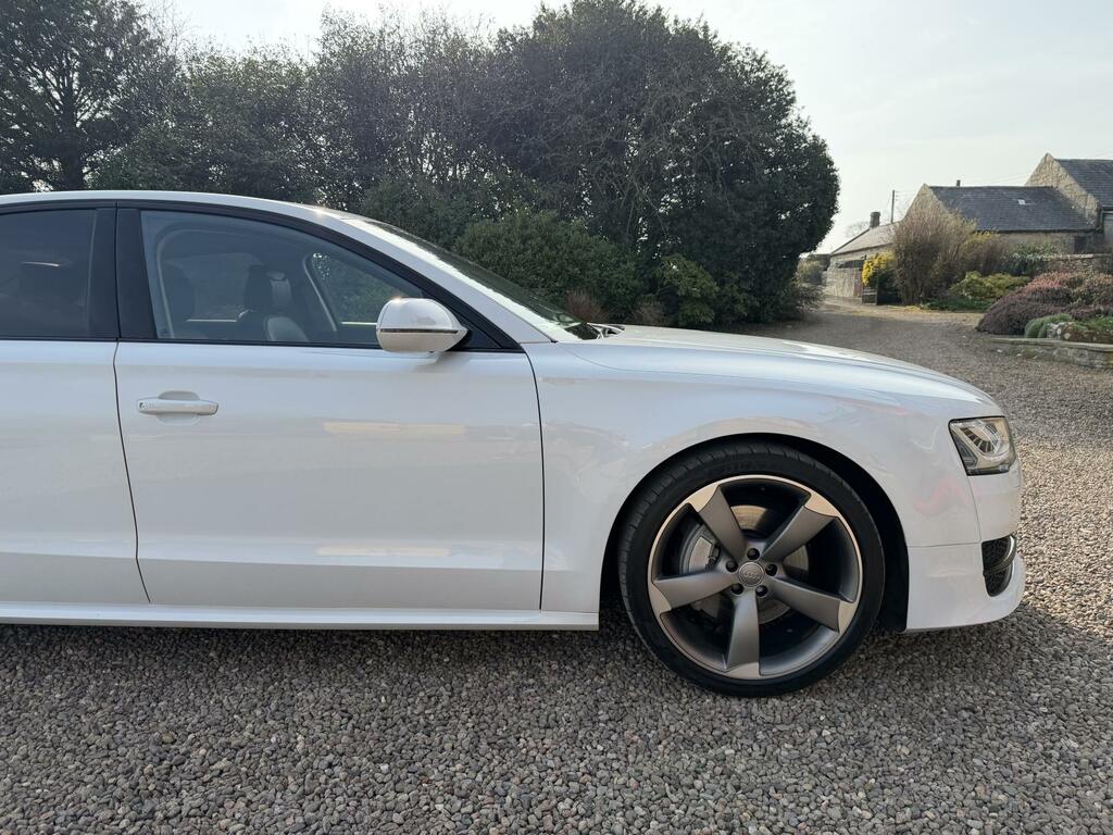 Audi A8 Black Edition White #5