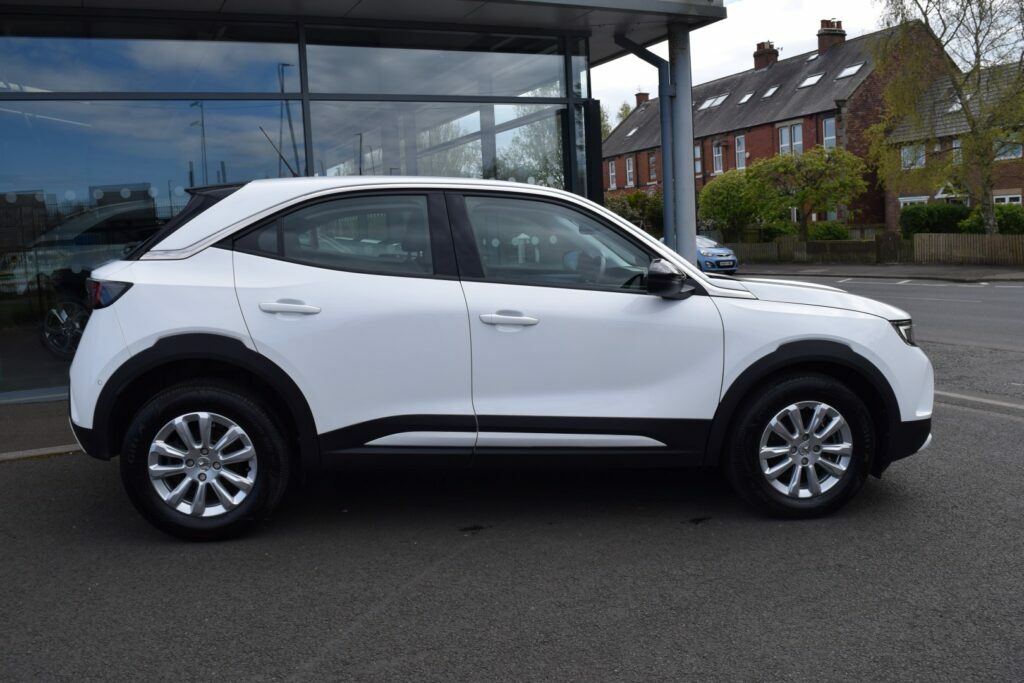 Vauxhall Mokka-e 100Kw 50Kwh Se Premium  White #2