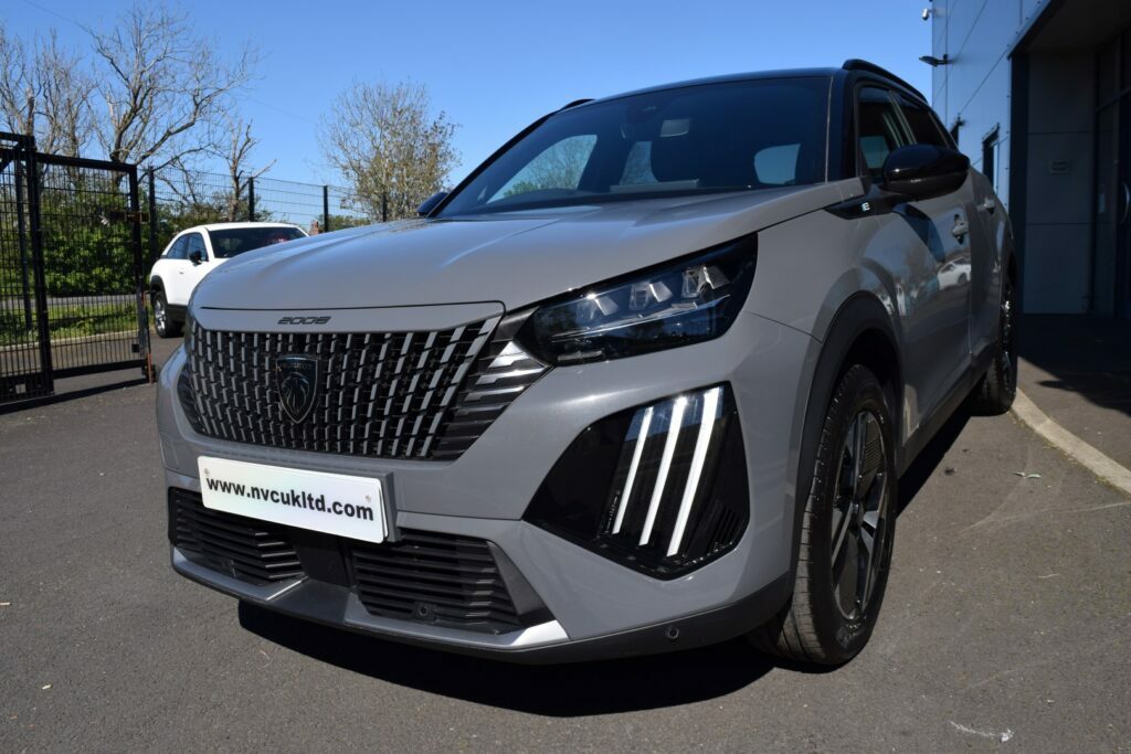 Peugeot e-2008 100Kw 50Kwh Gt  Grey #5