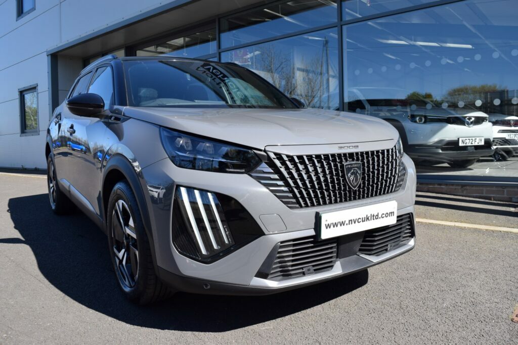 Peugeot e-2008 100Kw 50Kwh Gt  Grey #3
