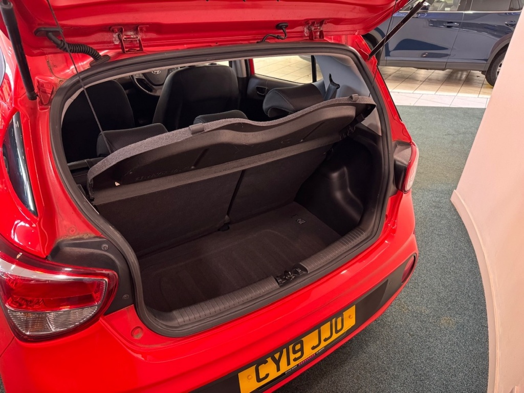 Hyundai I10 1.2 Se CY19JJO Red #6