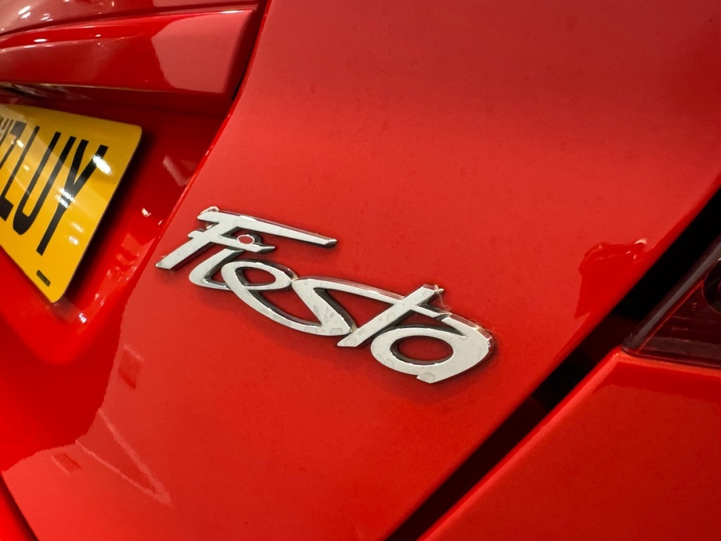 Ford Fiesta 1.0 Ecoboost 140 St-line Red MX17LUY Red #6