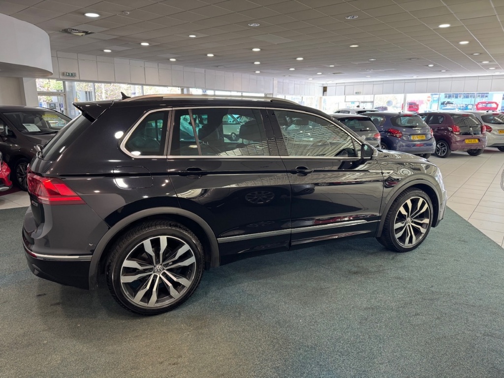 Volkswagen Tiguan 2.0 Tdi 190 4Motion R-line Dsg DE19ZLU Black #6
