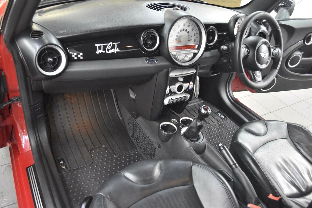 Mini Hatch 1.6 John Cooper Works Euro 5 YH59EJA Red #3