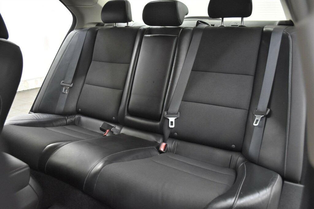 Honda Accord 2.2 I-dtec 150 Bhp Ex Edition Aerodeck Touring Aut White #40