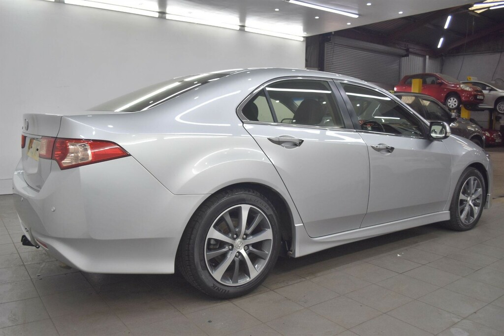 Honda Accord 2.2 I-dtec 150 Bhp Ex Edition Aerodeck Touring Aut White #2