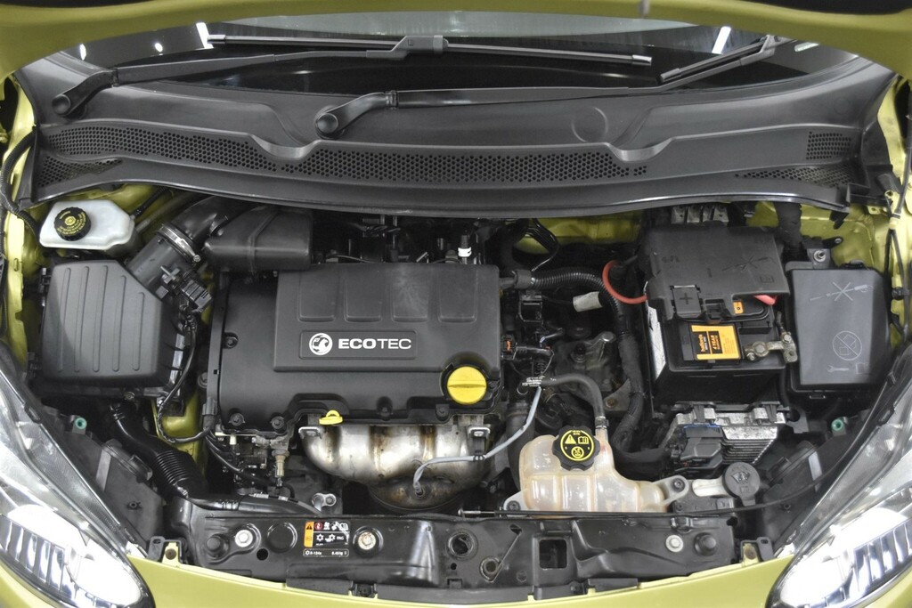 Vauxhall Adam 1.2 16V Glam Euro 5 DK64WVT Green #4