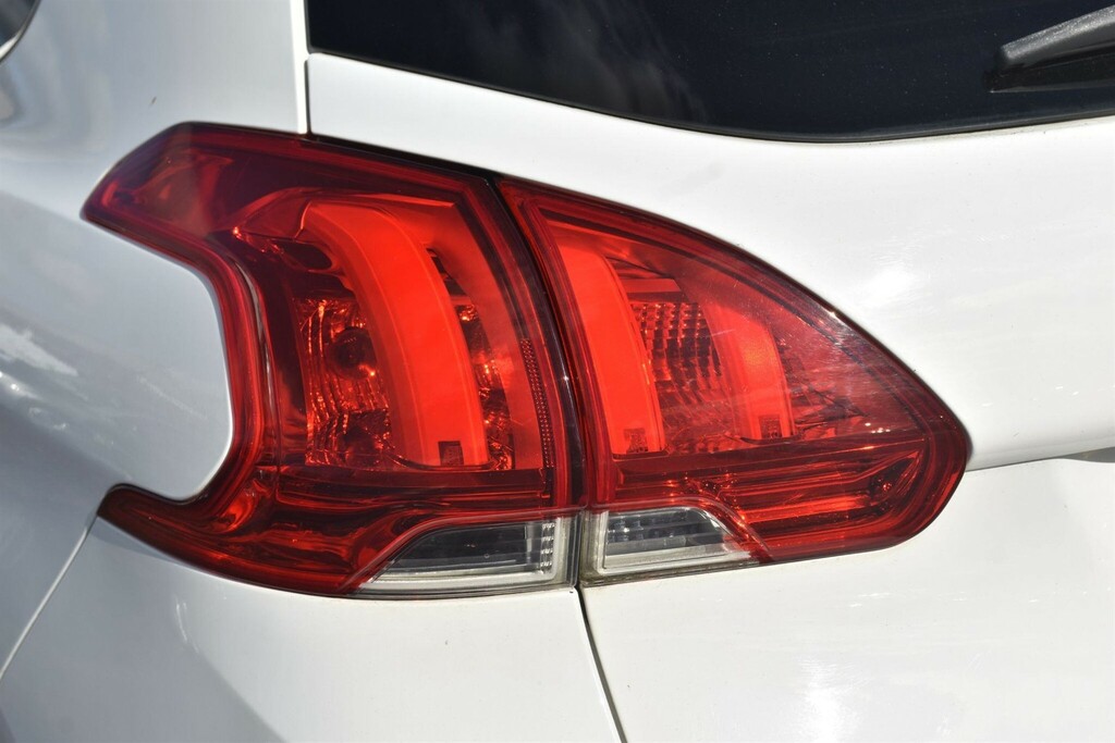 Peugeot 2008 1.6 Vti Feline Euro 5 Mistral White #5