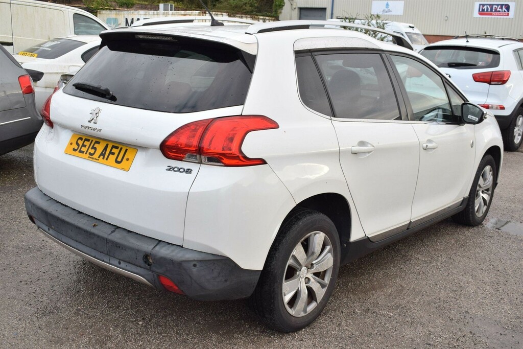 Peugeot 2008 1.2 Vti Puretech Crossway Euro 5 SE15AFU White #2