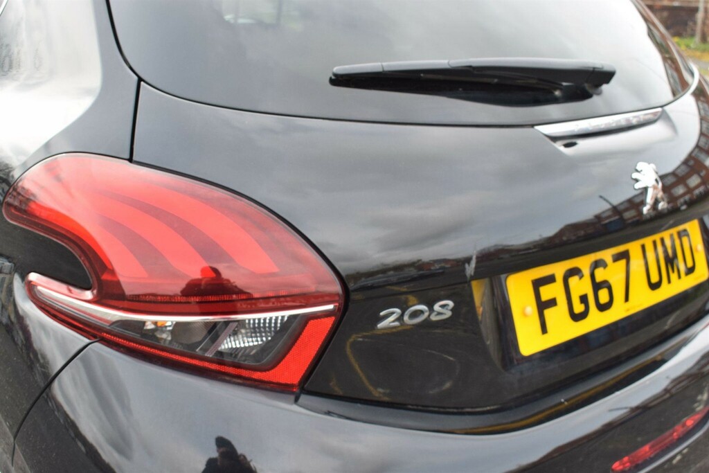 Peugeot 208 1.2 Puretech Allure Euro 6 FG67UMD Black #6