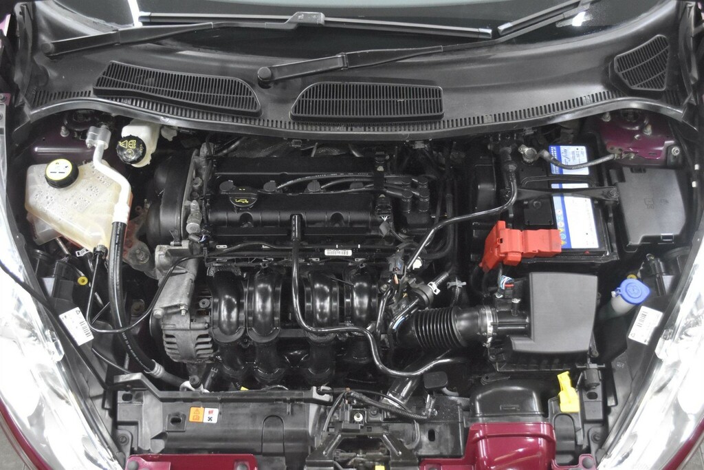 Ford Fiesta 1.6 Titanium Red #4