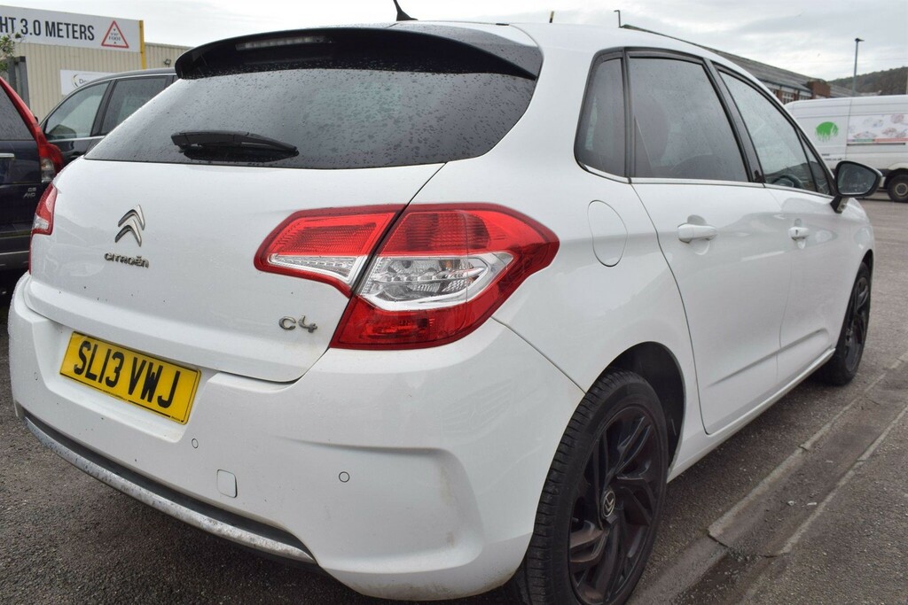 Citroen C4 1.6 Hdi Selection Euro 5 White #2
