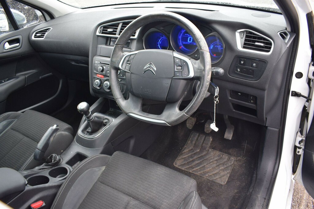 Citroen C4 1.6 Hdi Selection Euro 5 White #3