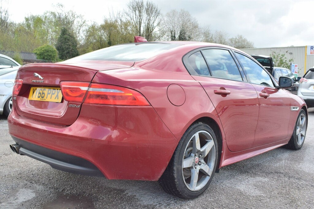 Jaguar XE 2.0D R-sport Euro 6 Ss Red #2