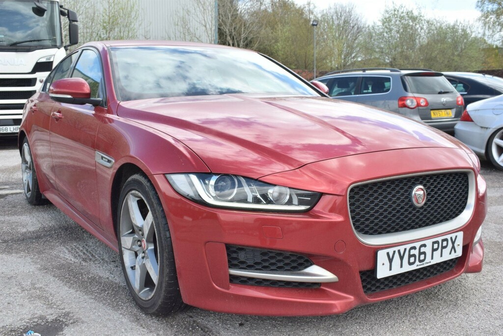 Jaguar XE 2.0D R-sport Euro 6 Ss Red