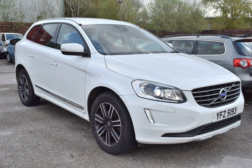 Volvo XC60 2.4 D5 Se Lux Nav Awd Euro 6 Ss White