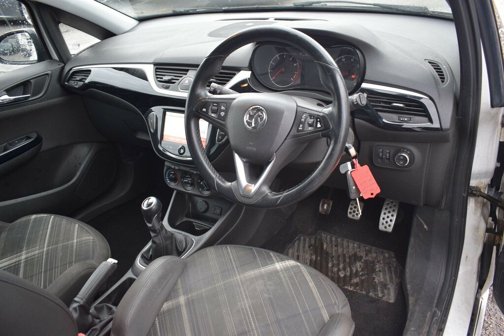 Vauxhall Corsa 1.4I Ecotec Limited Edition Euro 6 PF64KVL White #3