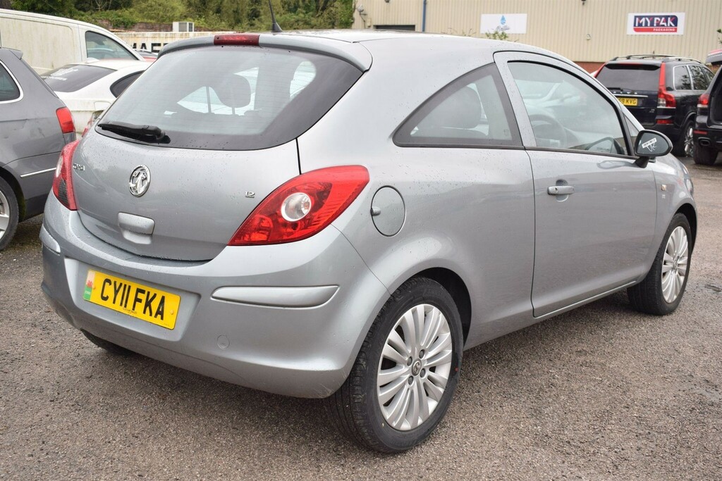 Vauxhall Corsa 1.2 16V Excite Euro 5 Ac CY11FKA Silver #2